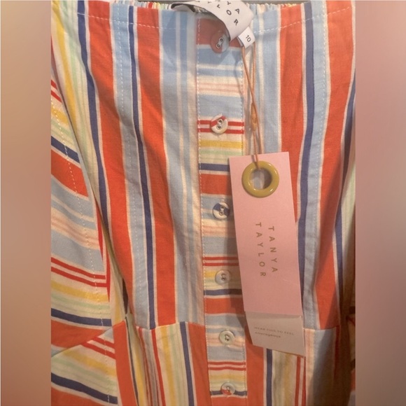 Tanya Taylor Line Multi Colored Stripe
$389 $475
Size: 10 | Tanya Taylor - Picture 6 of 6